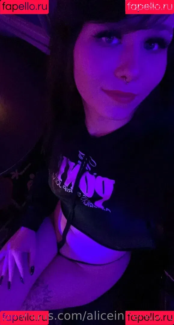 aliceinherwonderland1 Onlyfans Photo Gallery 