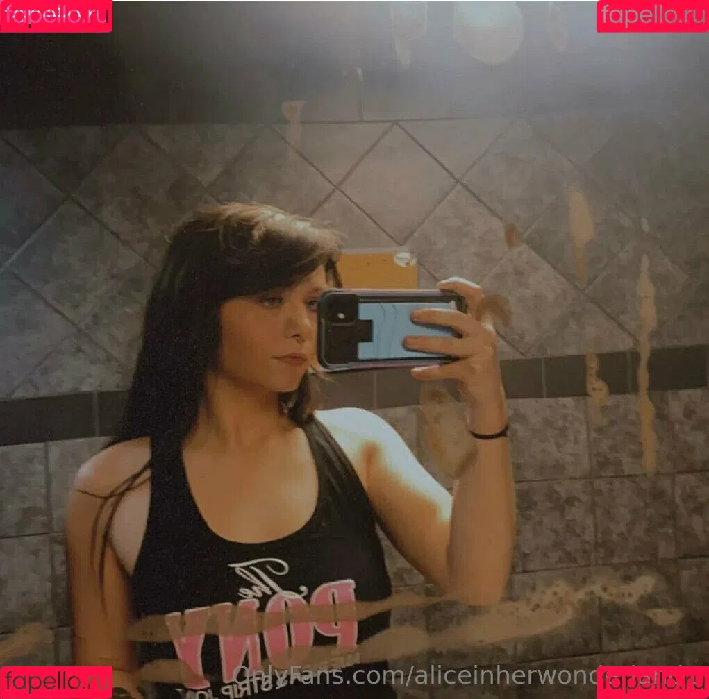 aliceinherwonderland1 Onlyfans Photo Gallery 