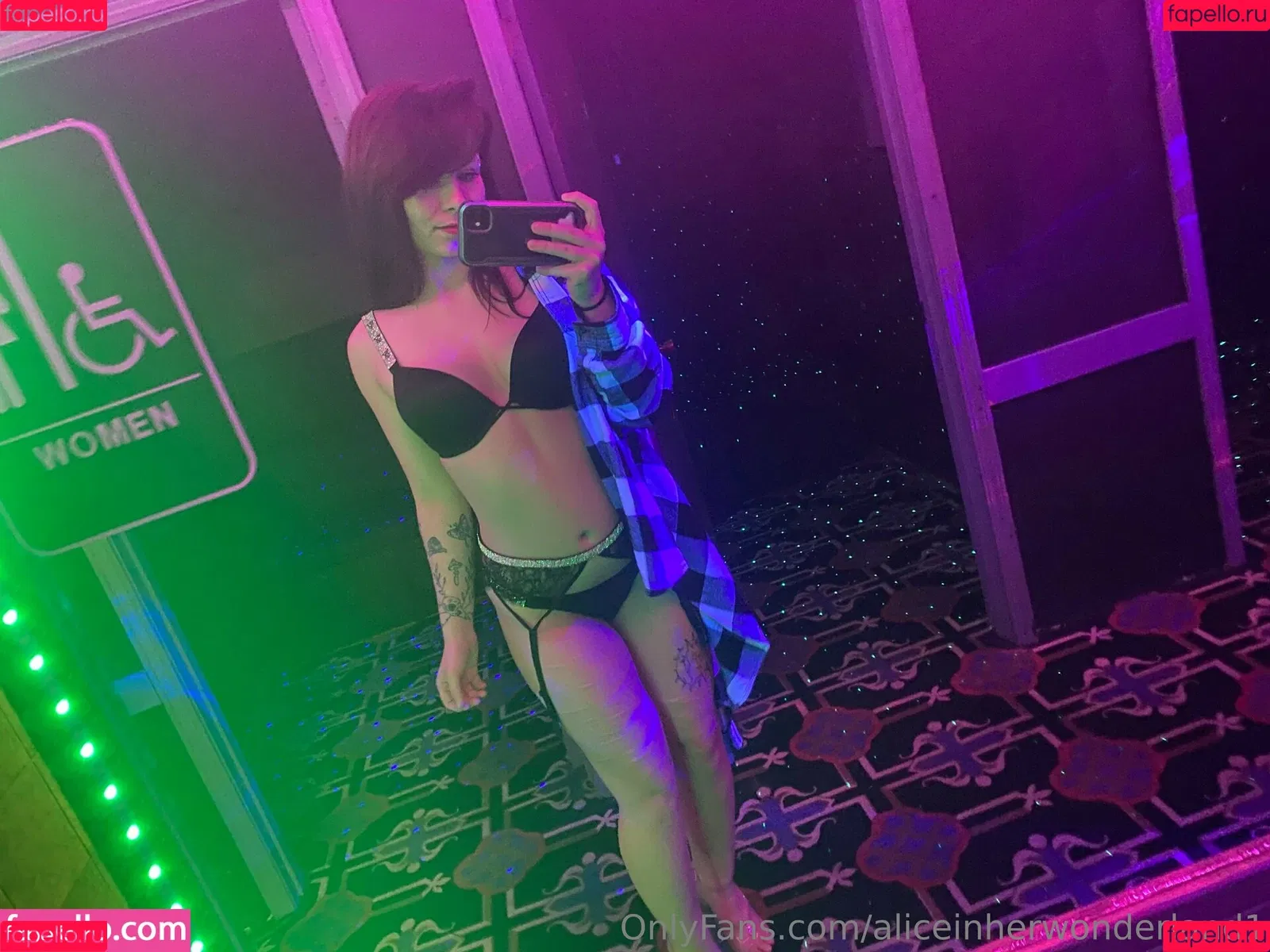 aliceinherwonderland1 Onlyfans Photo Gallery 