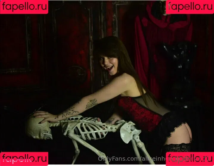 aliceinherwonderland1 Onlyfans Photo Gallery 