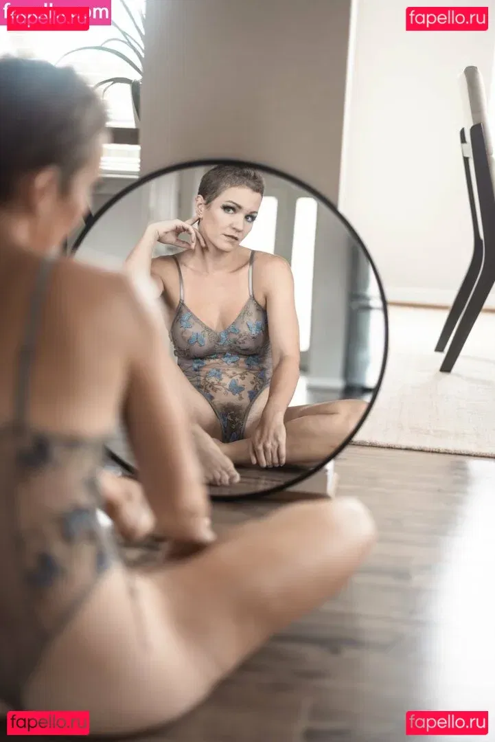 MemoirsSteph Onlyfans Photo Gallery 