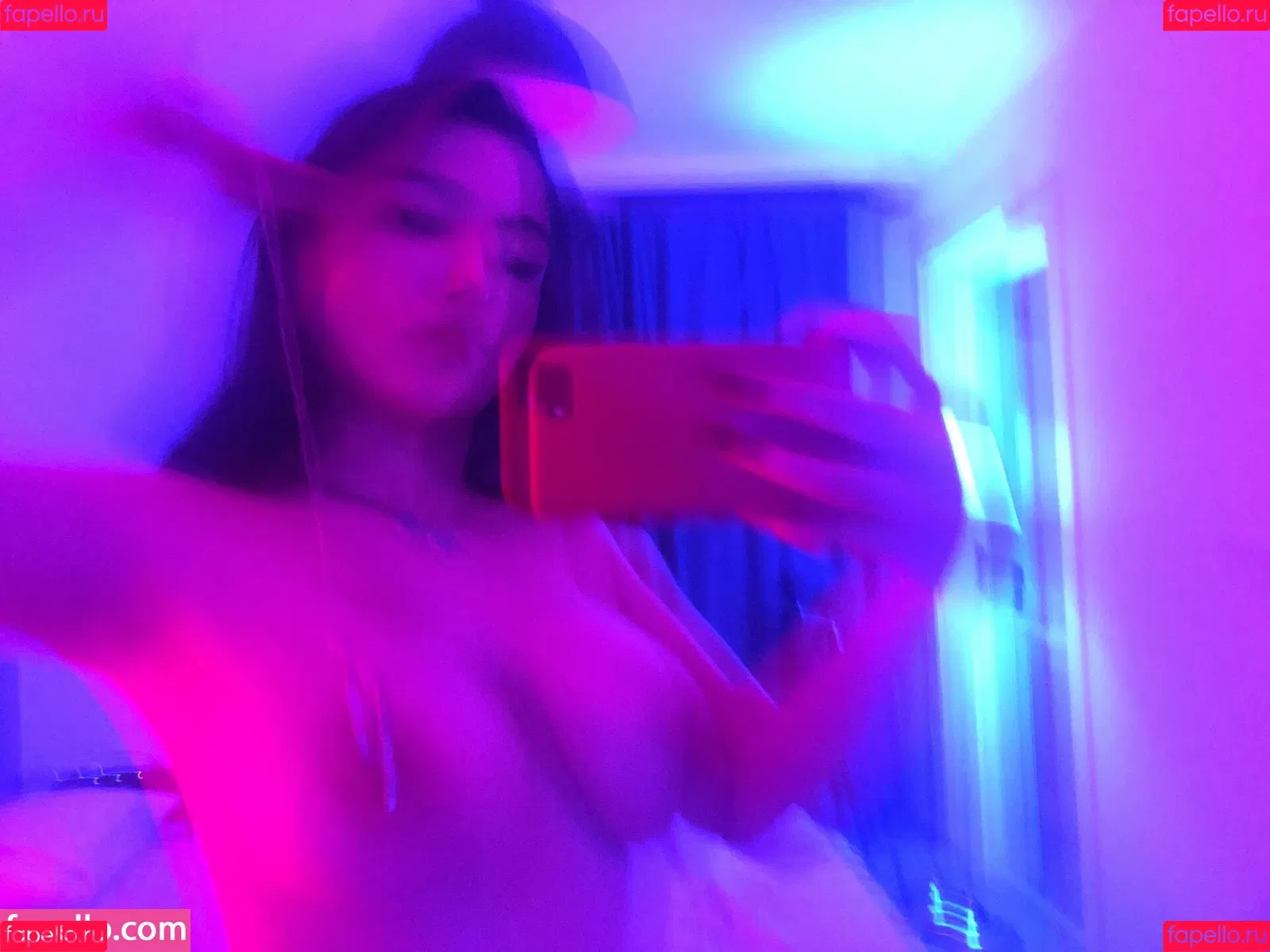 nadeleine Onlyfans Photo Gallery 