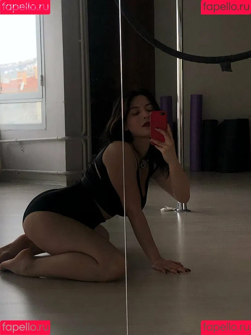 nadeleine Onlyfans Photo Gallery 