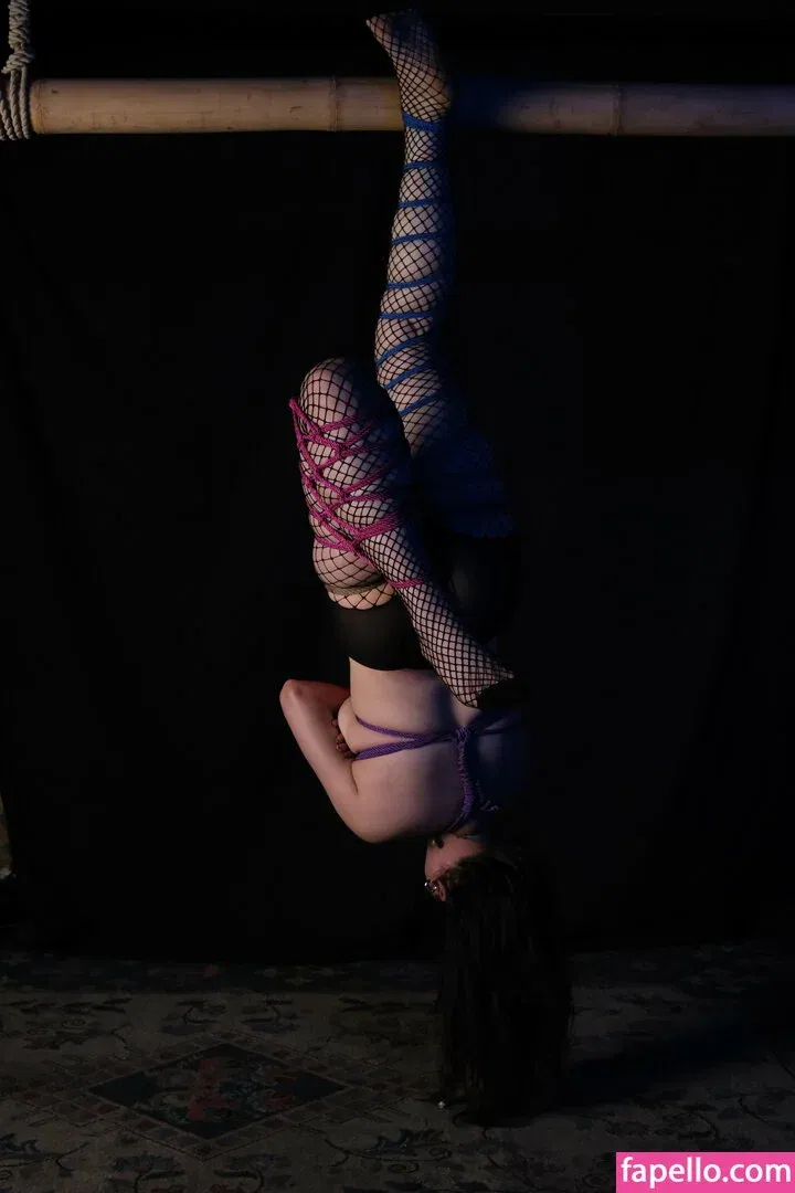 nadeleine Onlyfans Photo Gallery 