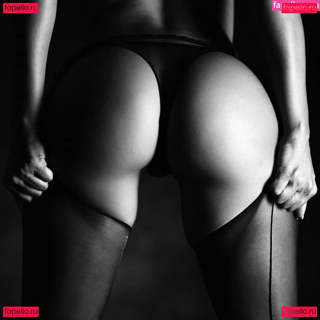 Vida Guerra Onlyfans Photo Gallery 