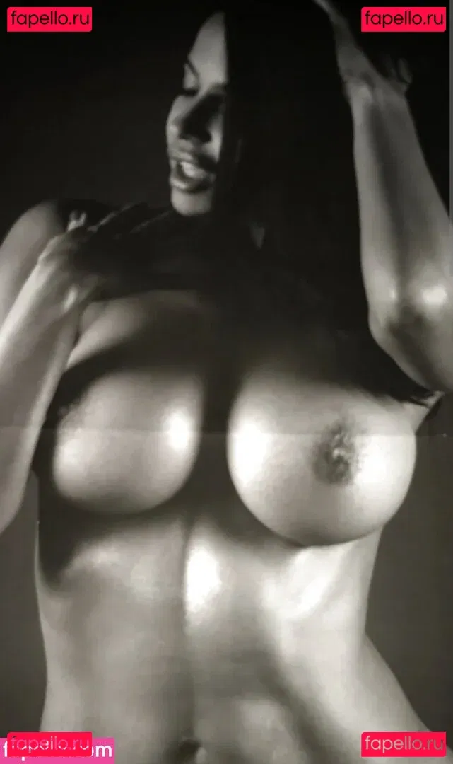 Vida Guerra Onlyfans Photo Gallery 