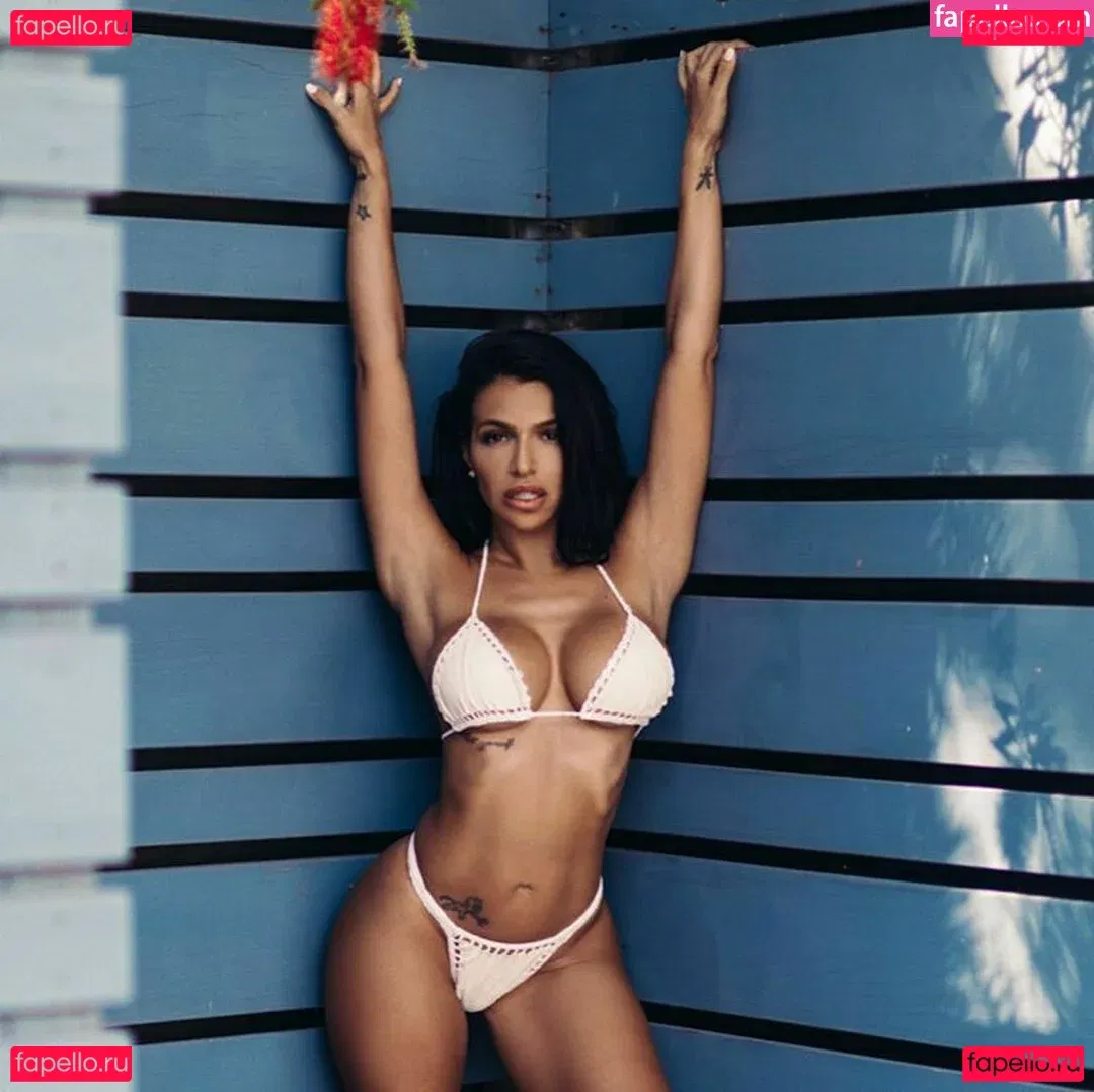 Vida Guerra Onlyfans Photo Gallery 