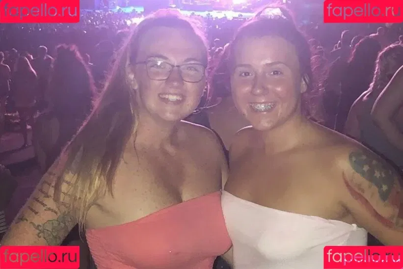 Raelyne Summeier Onlyfans Photo Gallery 