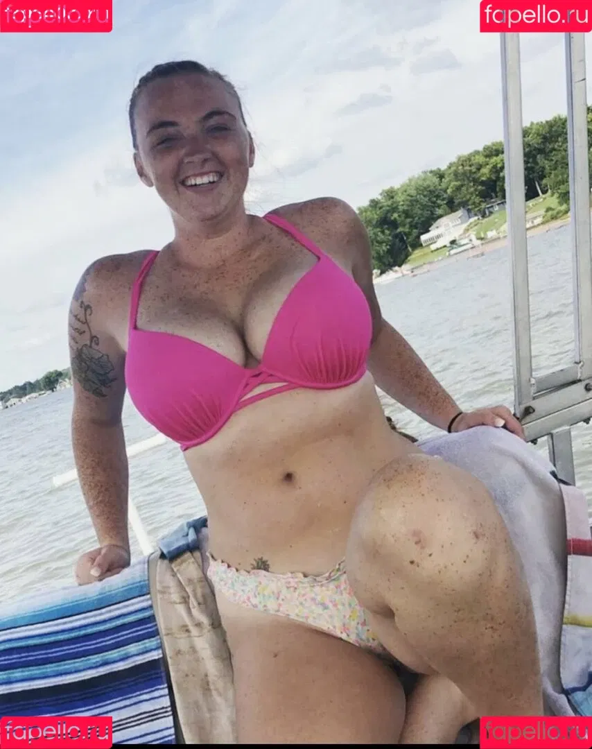 Raelyne Summeier Onlyfans Photo Gallery 