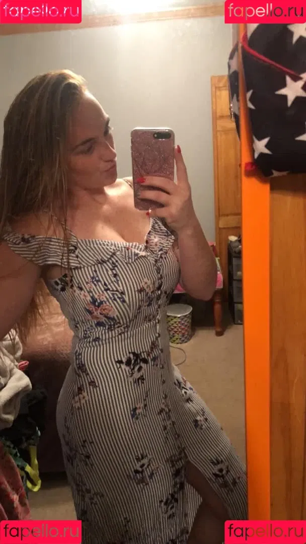 Raelyne Summeier Onlyfans Photo Gallery 
