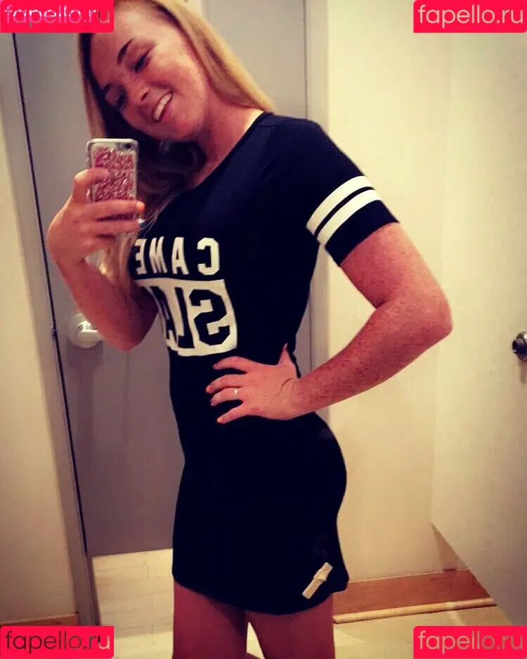 Raelyne Summeier Onlyfans Photo Gallery 