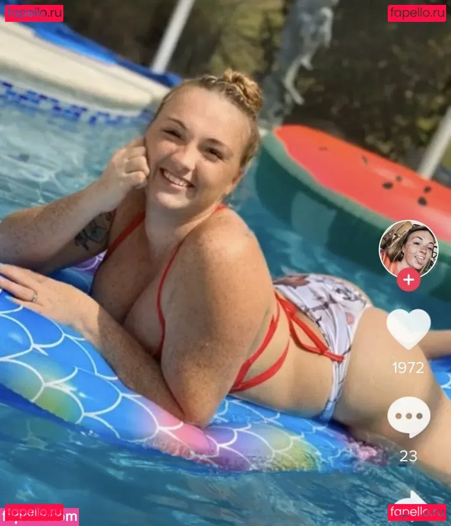 Raelyne Summeier Onlyfans Photo Gallery 
