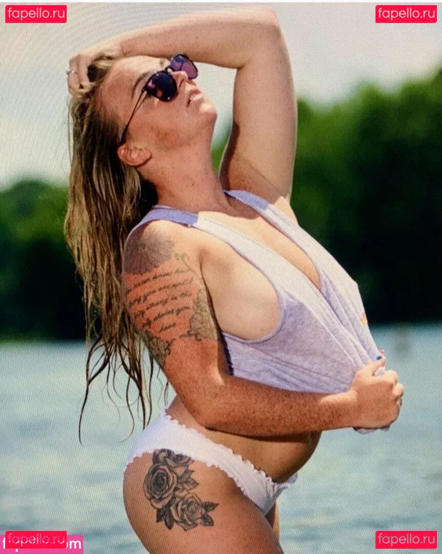 Raelyne Summeier Onlyfans Photo Gallery 