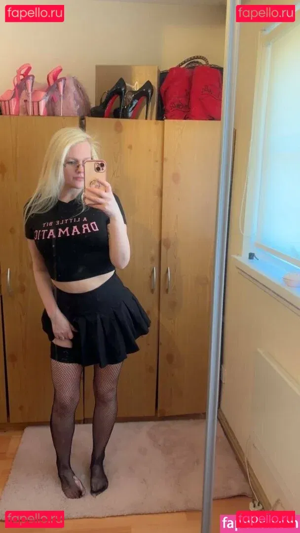 bellachelseafree Onlyfans Photo Gallery 