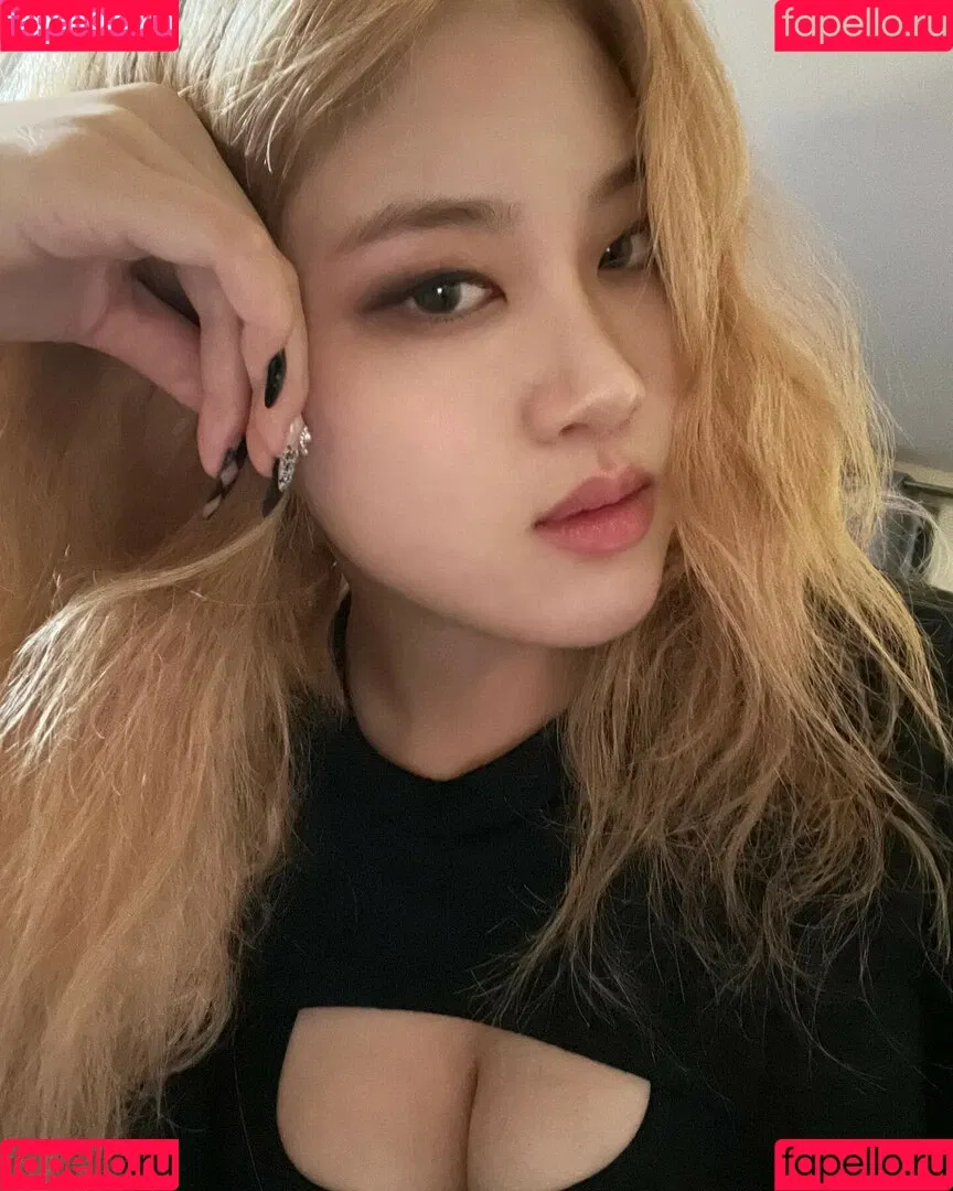 Allissa Shin Onlyfans Photo Gallery 