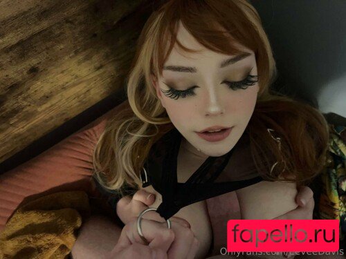 Nicole Eevee Davis Onlyfans Photo Gallery 