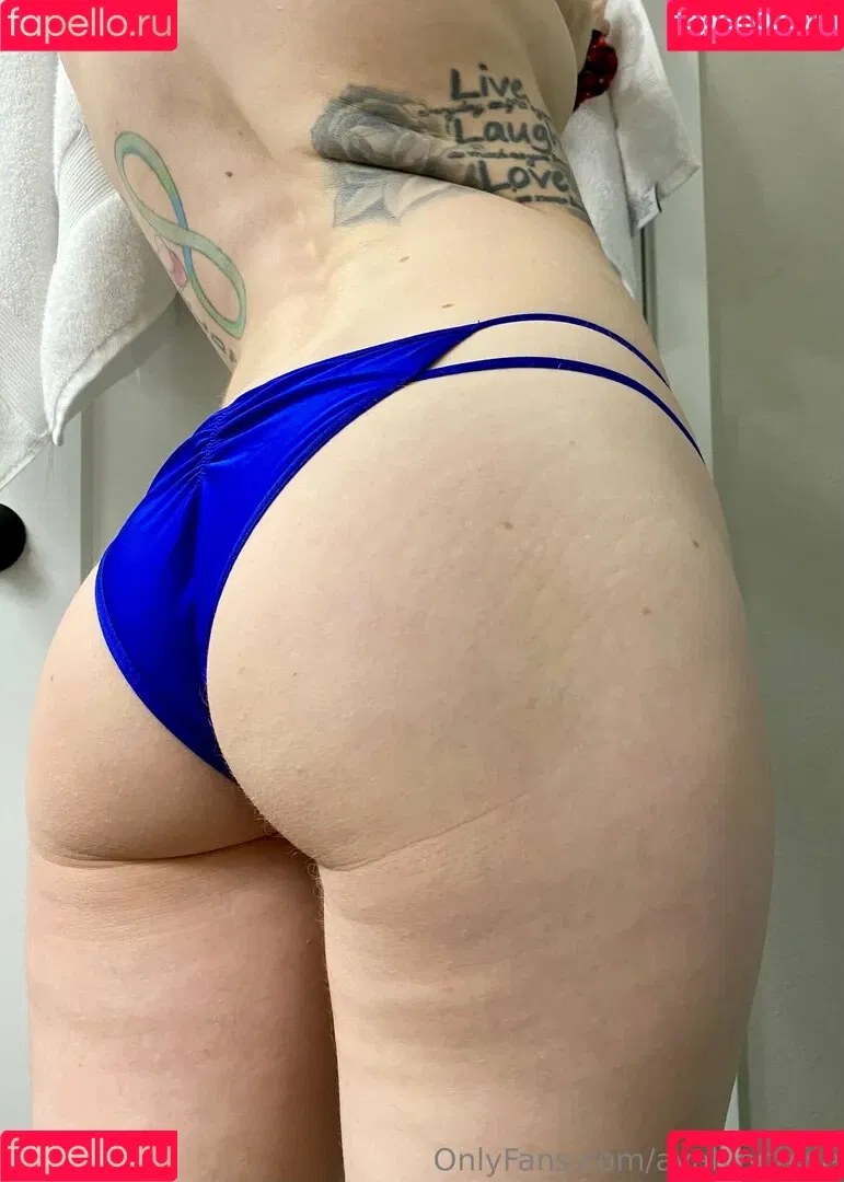 avalynnrose Onlyfans Photo Gallery 