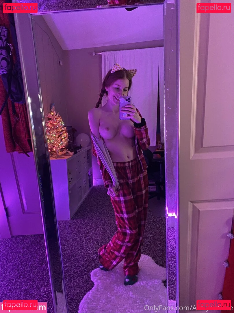 avalynnrose Onlyfans Photo Gallery 