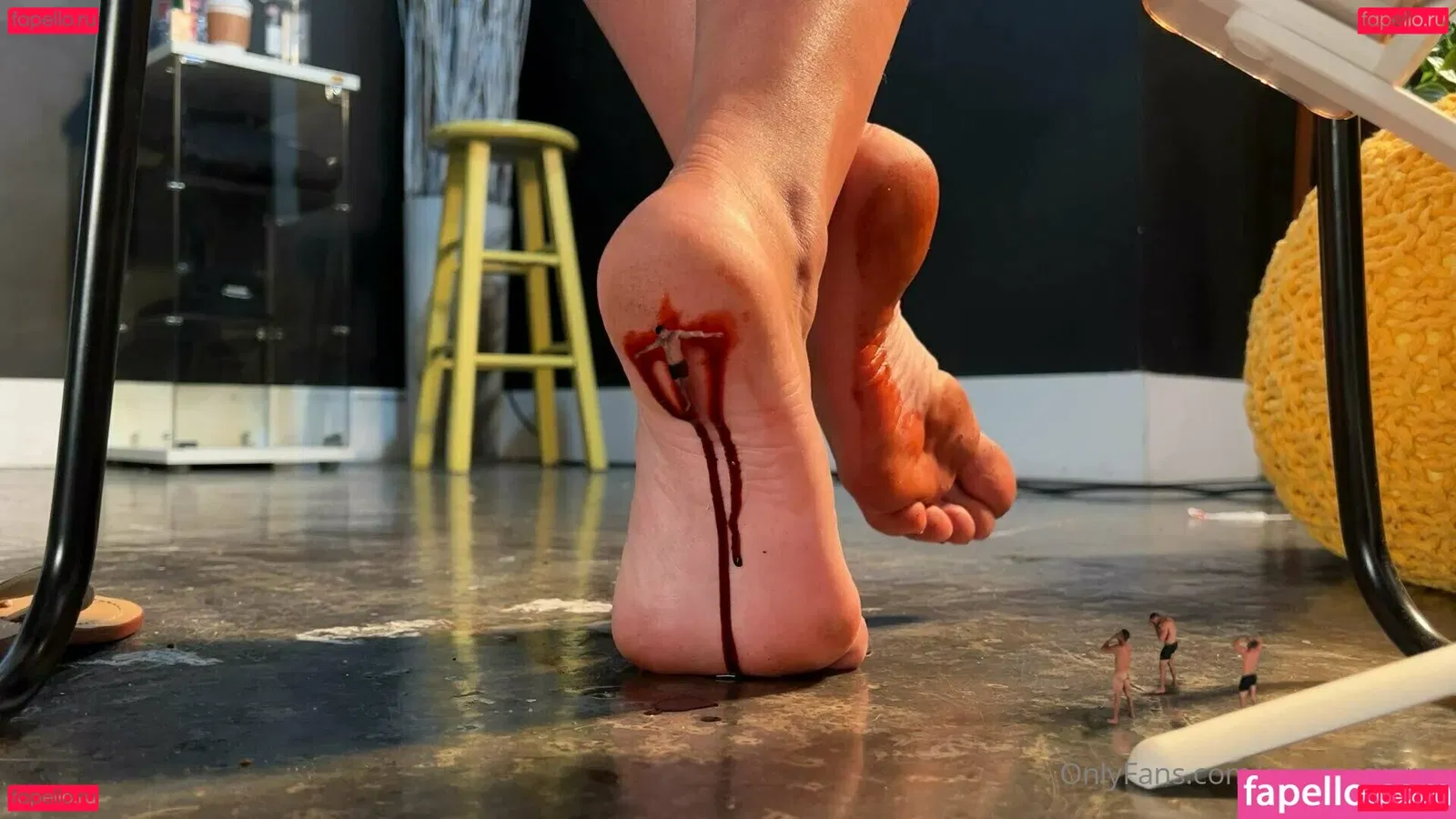 giantessroma Onlyfans Photo Gallery 