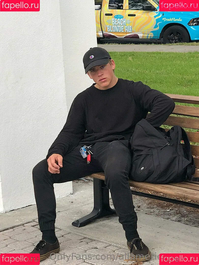 allamericanguys Onlyfans Photo Gallery 