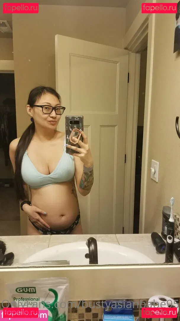 bustyasianbabe95 Onlyfans Photo Gallery 