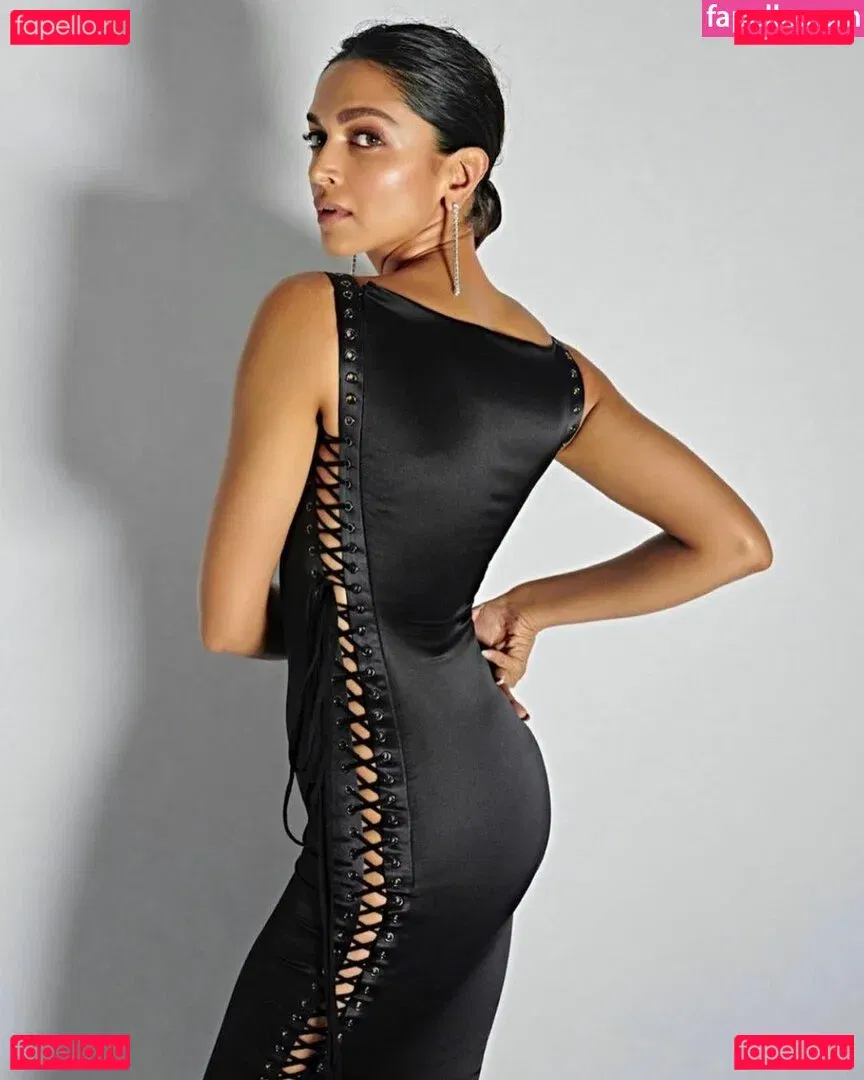 Deepika Padukone Onlyfans Photo Gallery 