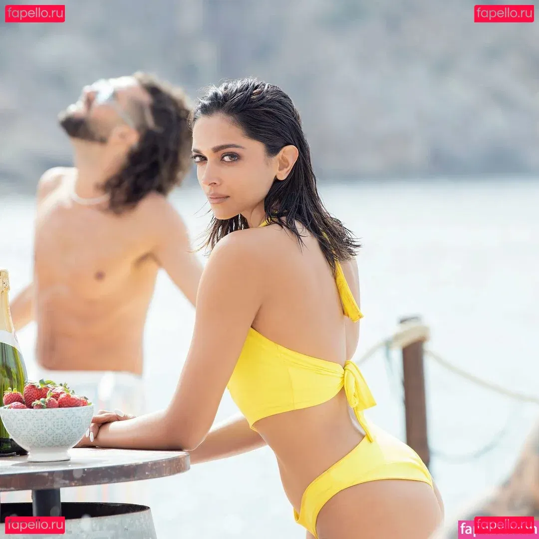 Deepika Padukone Onlyfans Photo Gallery 
