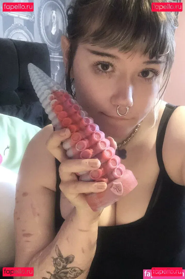 Tinabaeni Onlyfans Photo Gallery 