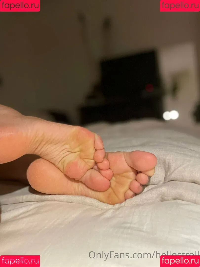 hellostroll Onlyfans Photo Gallery 