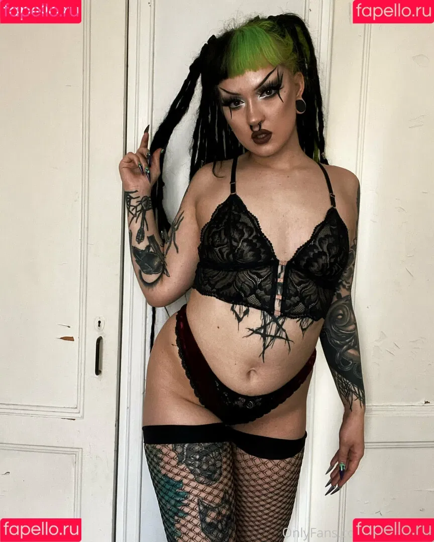 missevilia Onlyfans Photo Gallery 