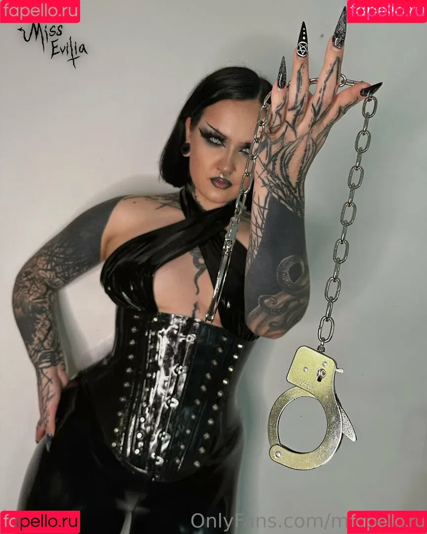 missevilia Onlyfans Photo Gallery 