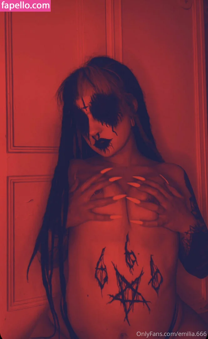 missevilia Onlyfans Photo Gallery 