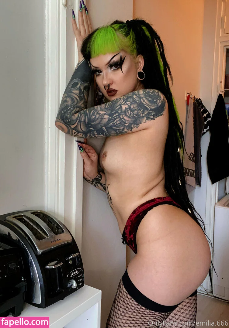 missevilia Onlyfans Photo Gallery 