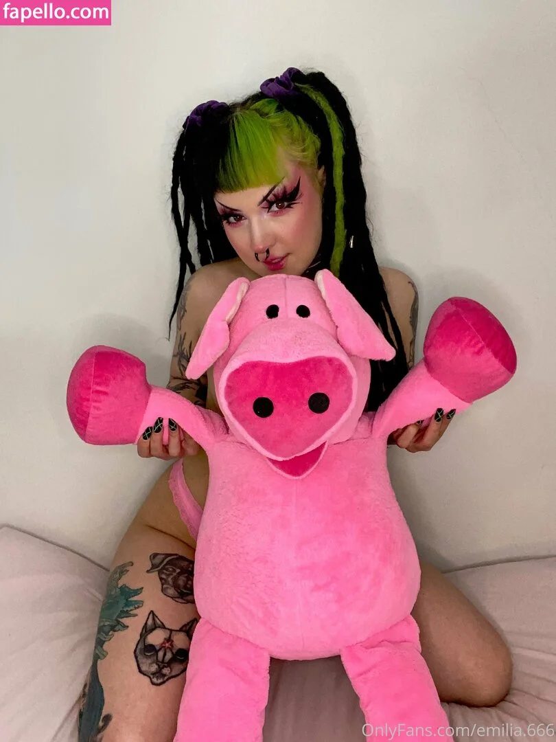 missevilia Onlyfans Photo Gallery 