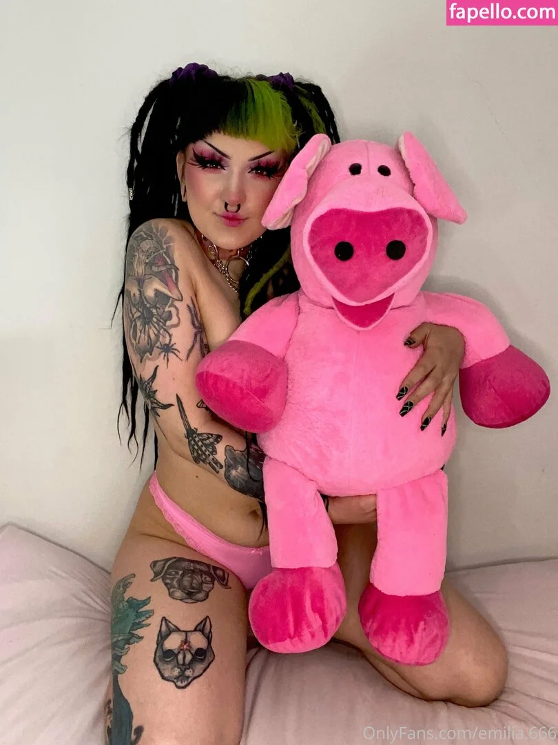 missevilia Onlyfans Photo Gallery 