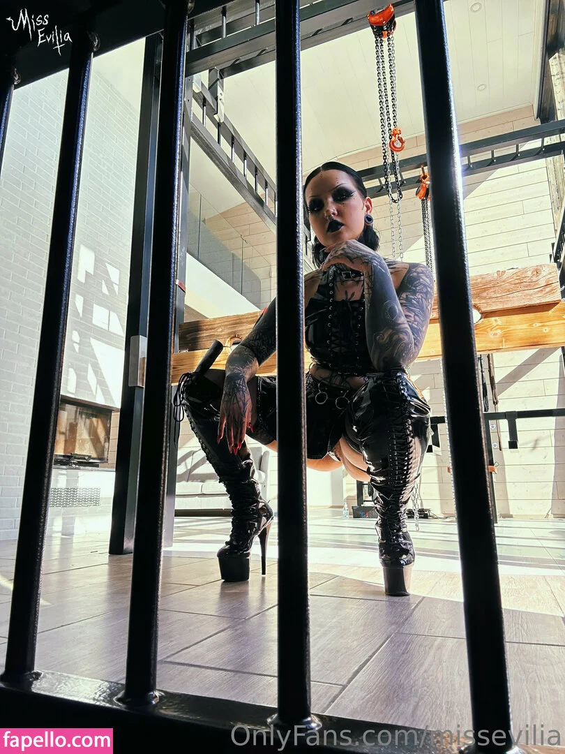 missevilia Onlyfans Photo Gallery 