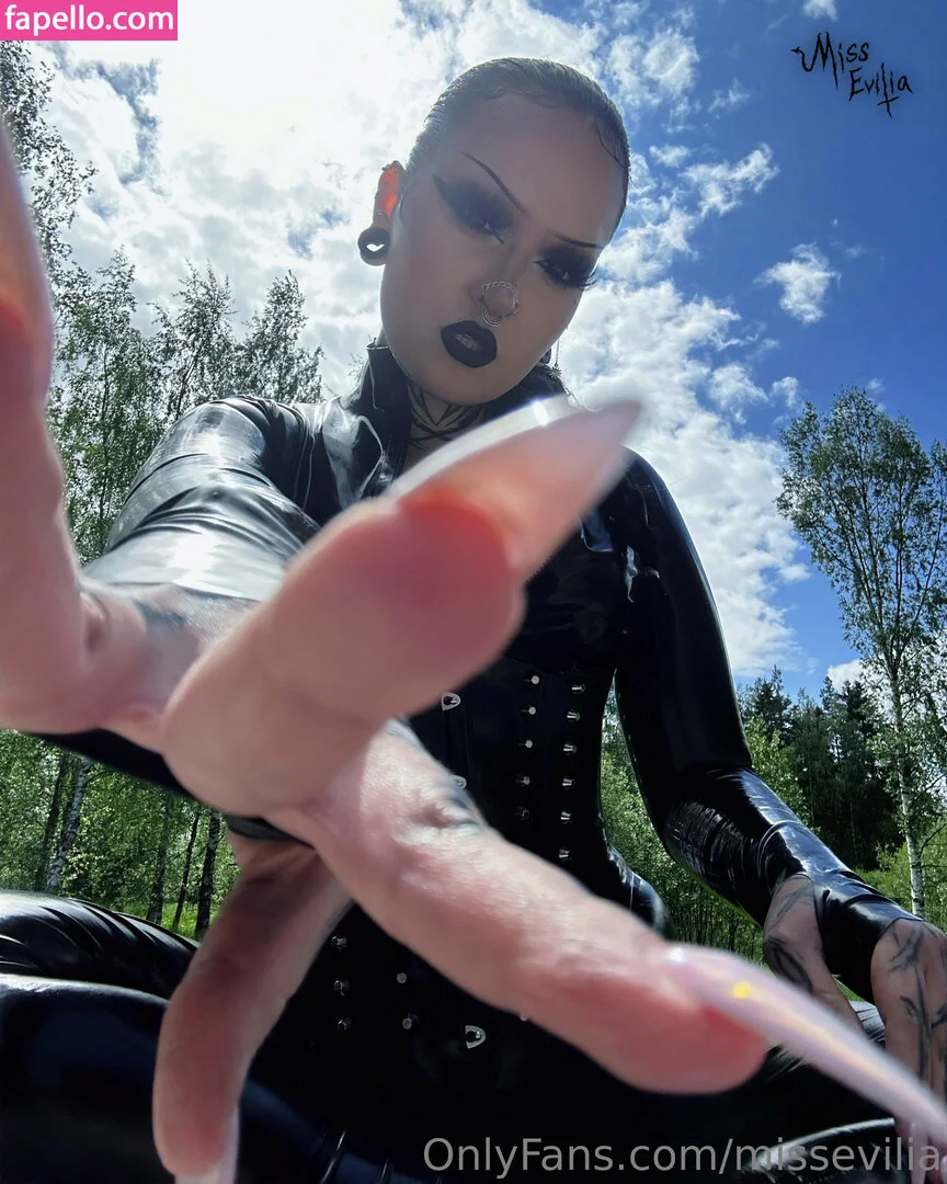 missevilia Onlyfans Photo Gallery 