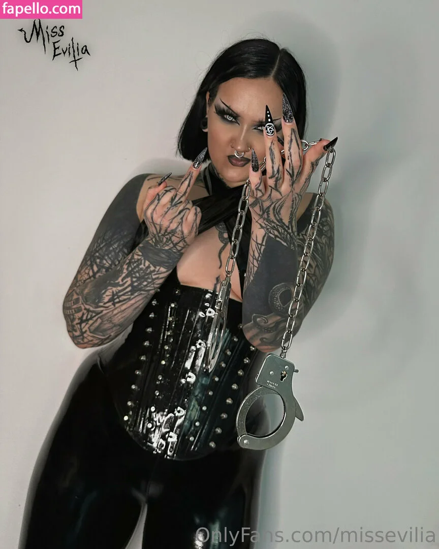 missevilia Onlyfans Photo Gallery 