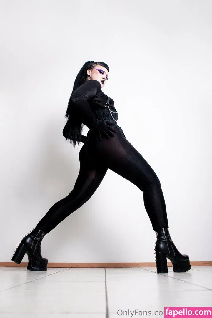 missevilia Onlyfans Photo Gallery 