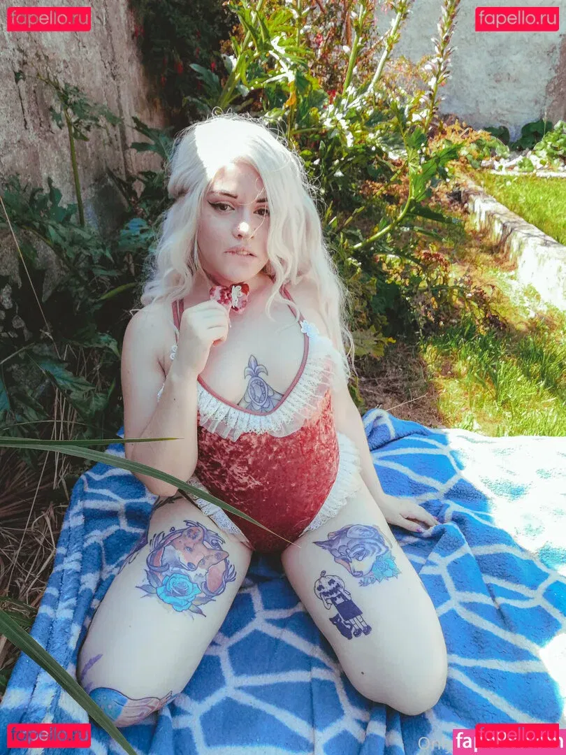 kataablue Onlyfans Photo Gallery 