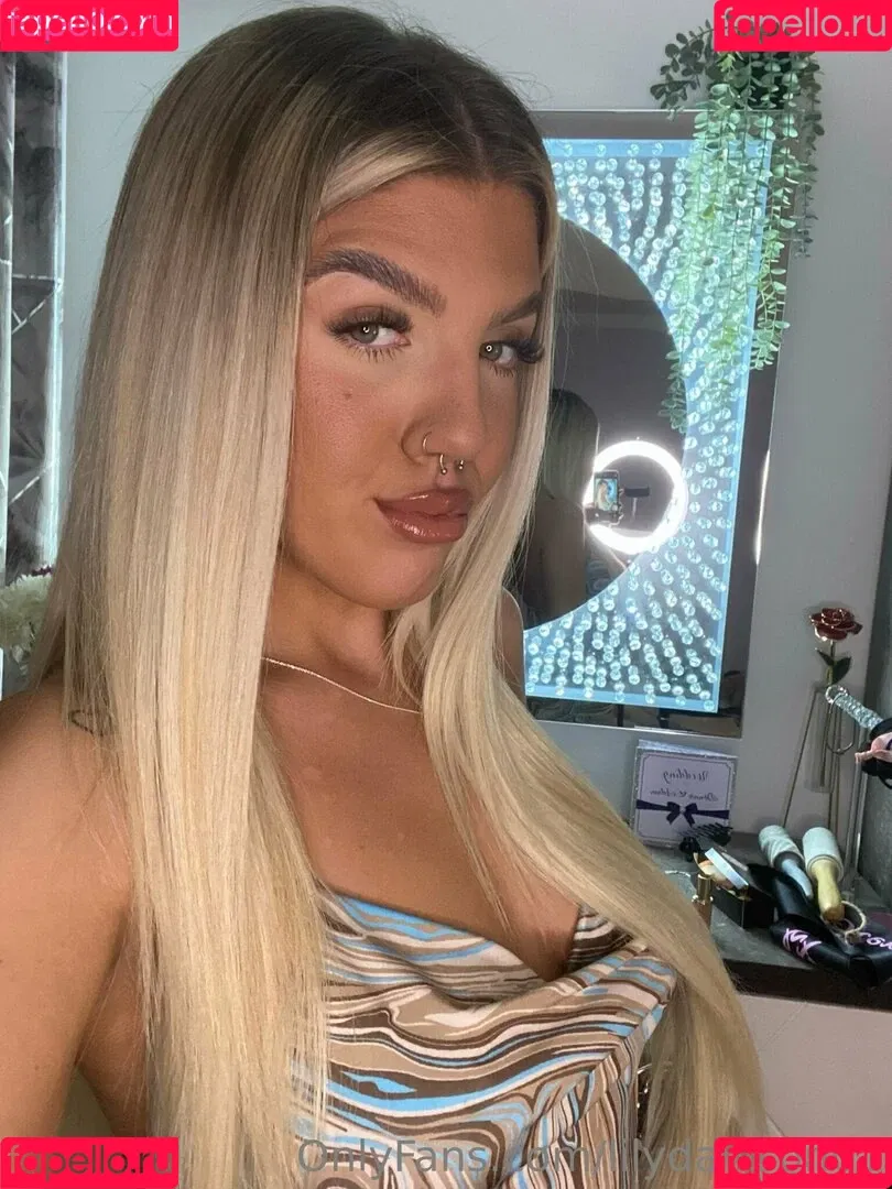 lilydawson01 Onlyfans Photo Gallery 