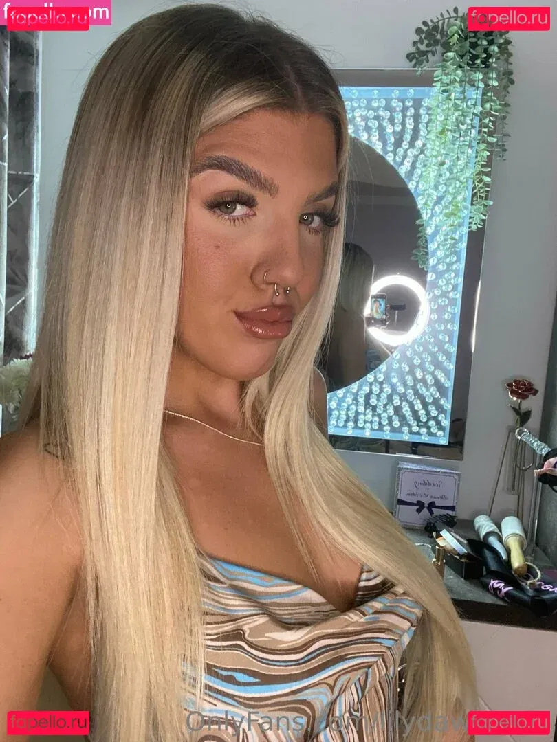 lilydawson01 Onlyfans Photo Gallery 