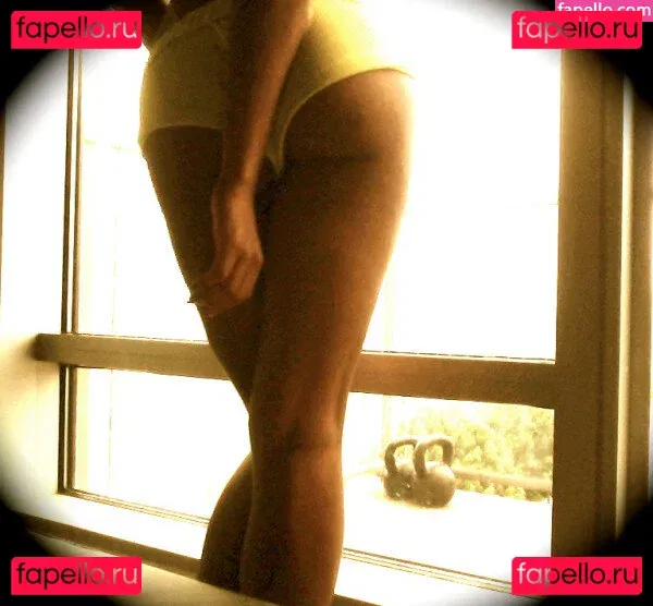 Montana Fishbourne Onlyfans Photo Gallery 