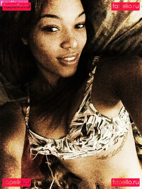 Montana Fishbourne Onlyfans Photo Gallery 