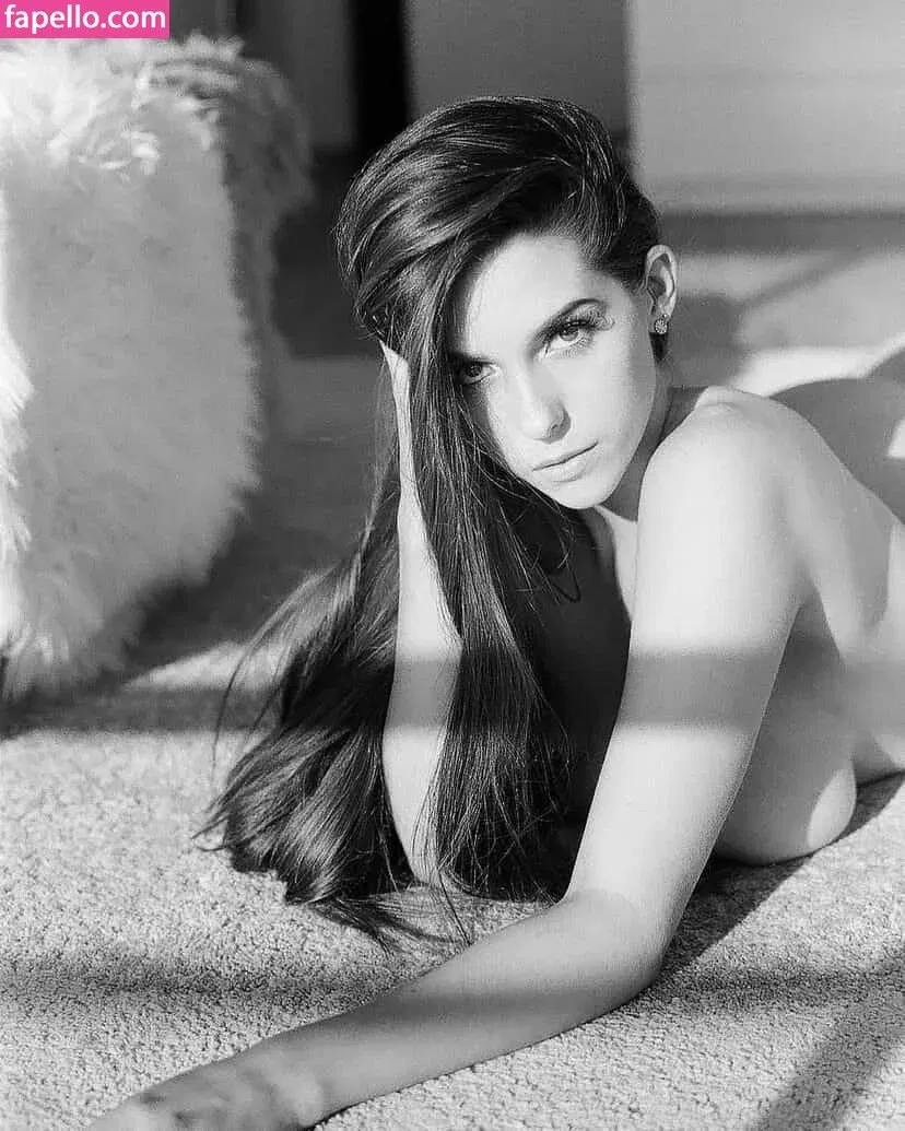 Georgia Carter Onlyfans Photo Gallery 