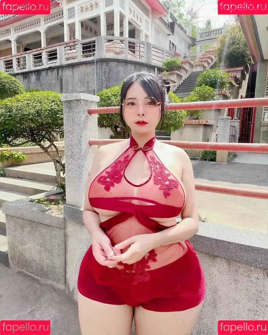yoshithunchanok Onlyfans Photo Gallery 