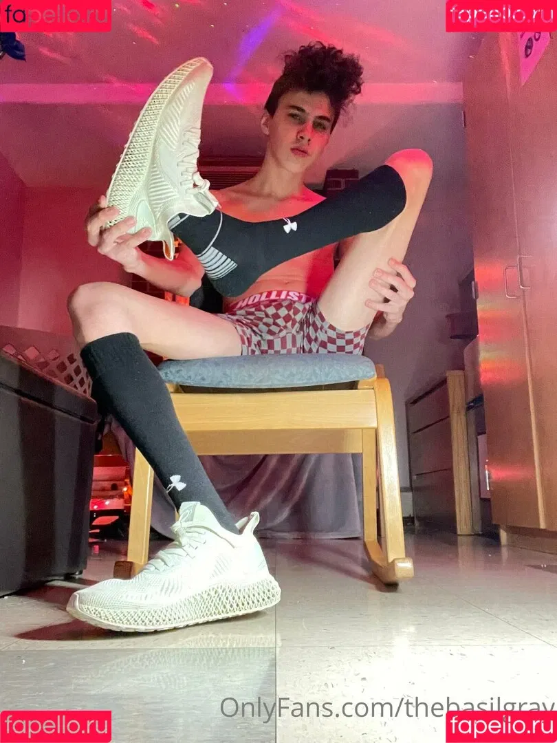 basilgray Onlyfans Photo Gallery 