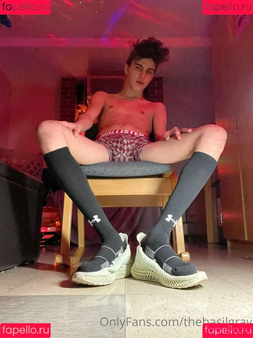 basilgray Onlyfans Photo Gallery 
