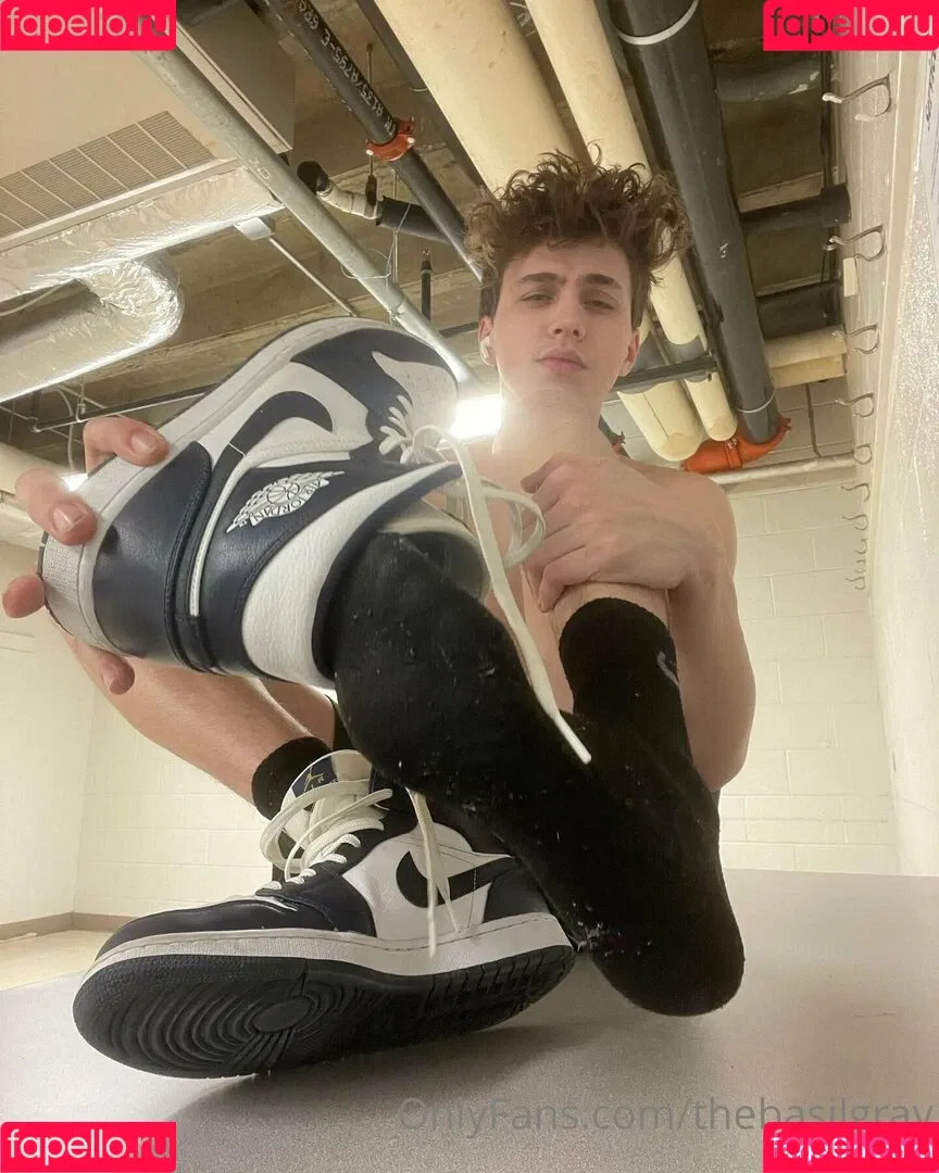 basilgray Onlyfans Photo Gallery 