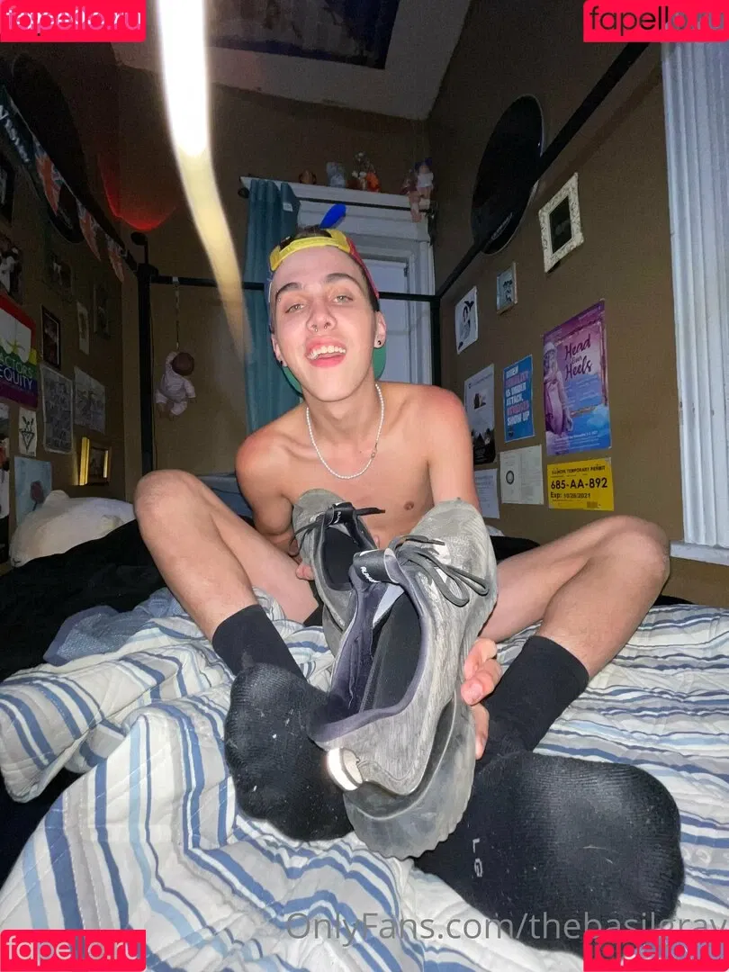 basilgray Onlyfans Photo Gallery 